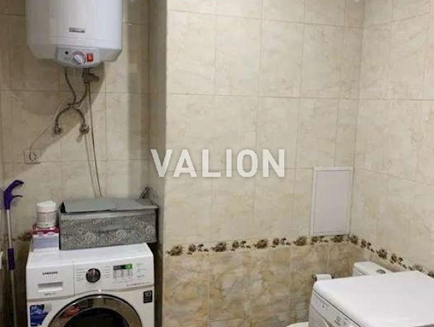 Продам 2 комн. ул. Иорданская 1, метро Оболонь.