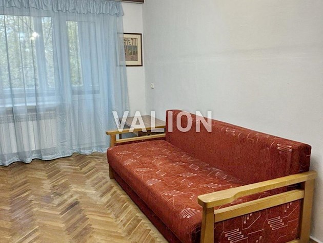 Продажа 2-х комнатной квартиры, проспект Голосеевский 100/2, рядом Голосеевский парк.