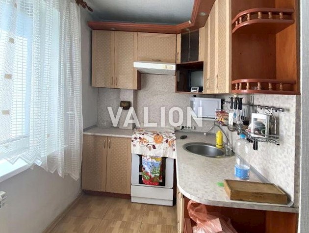 Продаж 1-к квартири вул. Симиренка 7