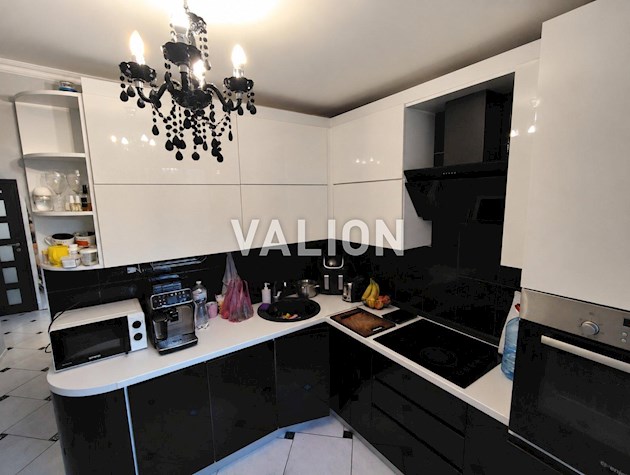 Продам 3-к квартиру, ремонт, Виноградарь, Парковый городок, ул. Вышгородская 47б