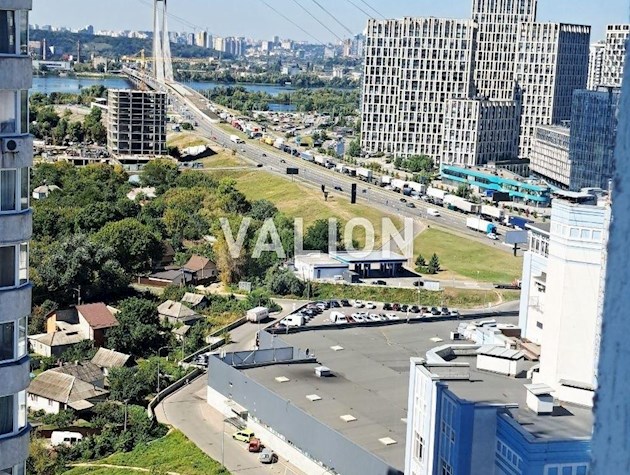 Продам 2-комн квартиру с ремонтом в ЖК Южные Врата ул.Днепровская набережная 26а