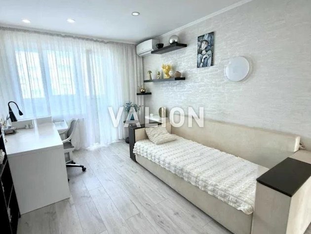 Продажа 3-комнатной квартиры в Голосеевском районе, Голосеевский проспект,74А