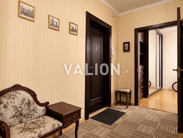 Продажа: 2-комнатная квартира, ул. Архитектора Вербицкого, 9Ж.