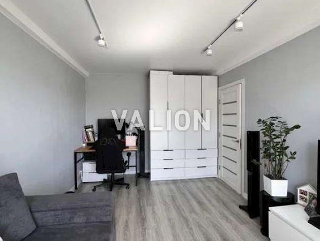 Продажа 1-комнатной квартиры ул.Березняковская,12 Березняки. Метро Левобережная.