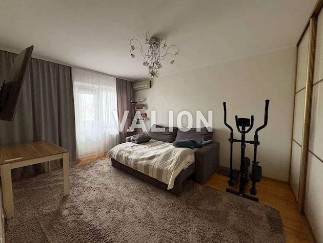 Продажа 2-к квартиры ул. Драгоманова 8
