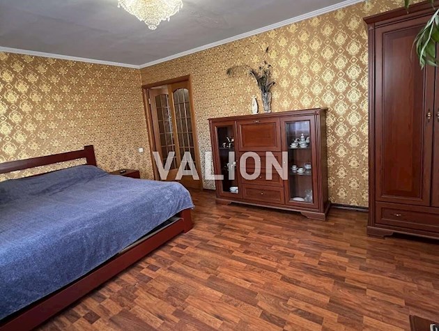 Продаж 3-к квартири вул. Єреванська 28