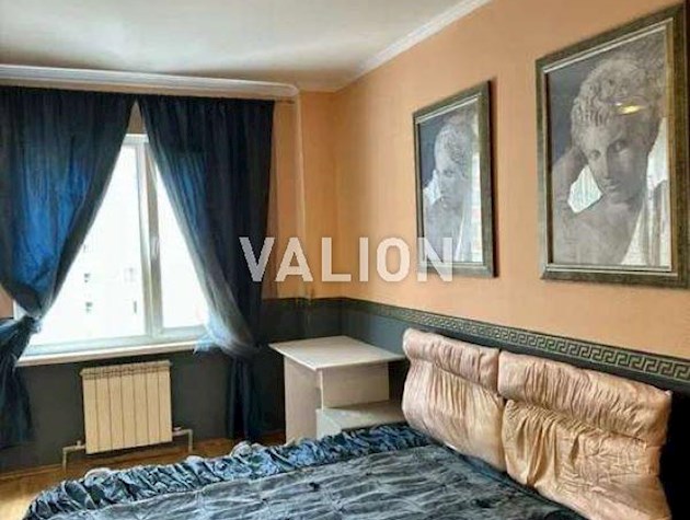 Продаж 2-к квартири вул. Бориса Гмирі 1а/4