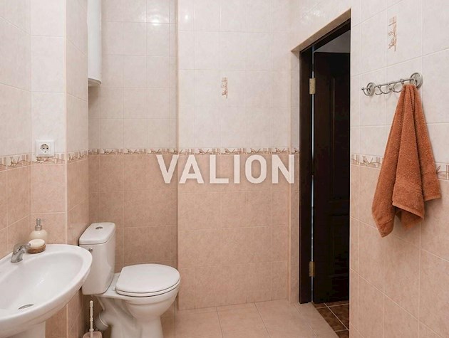Продаж 2-к квартири Харківське шосе 19а