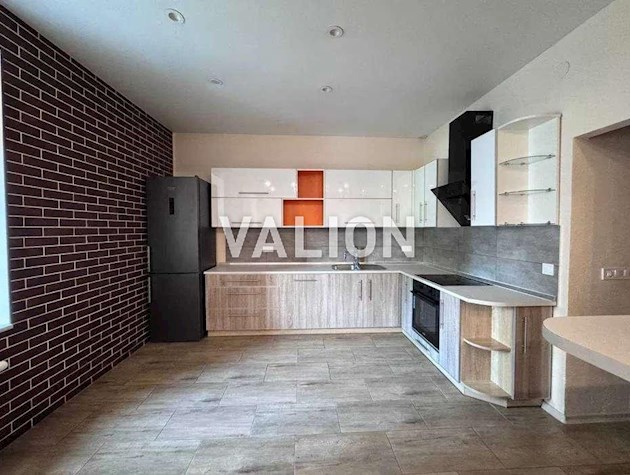 Продажа 3к квартиры 87,8м2 ул. Гарматная, 20