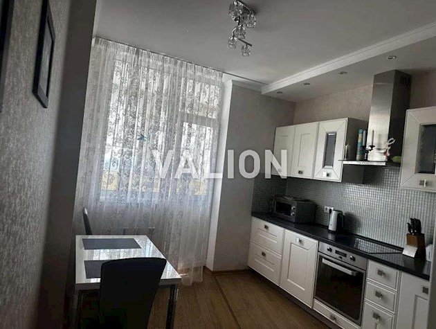Продаж 2-к квартири вул. Авiаконструктора Iгоря Сiкорського 1