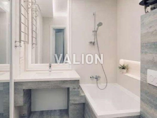 Продажа 2к (евродвушки в Центре Киева, ул. О. Гончара 79. Премиум-ремонт