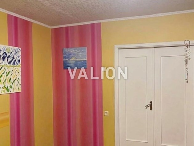 Уютная 2-к квартира 51.1 м² с погребом и газом.
