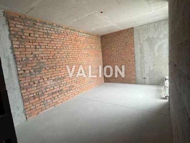 Продажа 2-к квартиры ул. Александра Олеся 10
