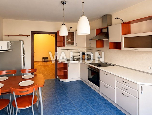 Продажа 3-х комнатной квартиры, 93м2, Порика 7а, Подольский район.