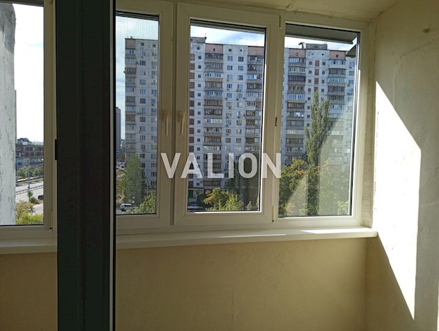 Продам 1-комн.кв. р-н.Оболонь,пл.Оболонская 5
