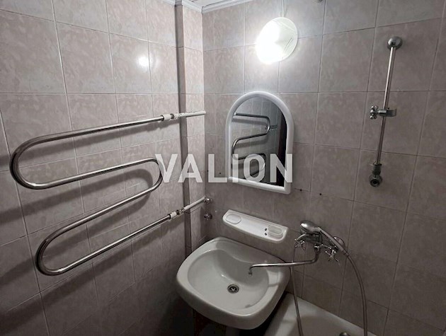 Продаж 2к квартири просп. Голосіївський 122/3