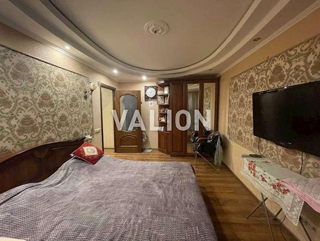 Продаж 3-к квартири вул. Олега Мудрака 23б