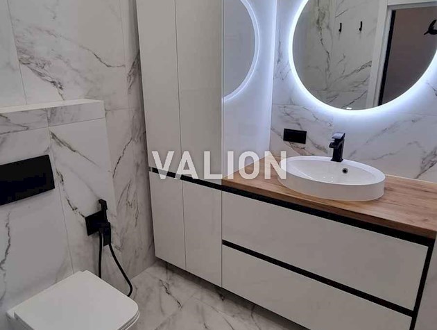 Без %. Продажа 2-комнатной видовой квартиры с ремонтом в ЖК «Manhattan City» (Манхэттен Сити) по проспекту Берестейскому, 11
