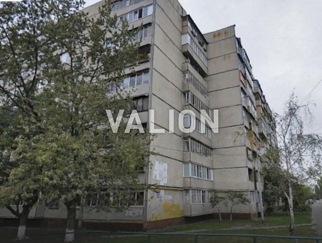 Продам 2 комн. Радужная 21 А, метро Дарница.