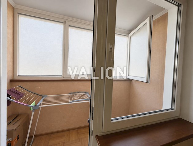 Продажа без комиссии 1-комнатной квартиры рядом со станцией метро на ул. Юрия Ильенко, 51б. Укрытие под домом и отдельная парковка под домом