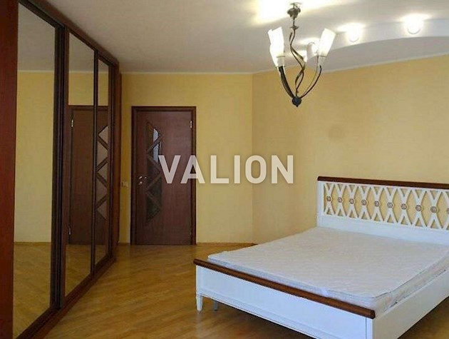 Продажа 4-к квартиры просп. Ивасюка Владимира 24а