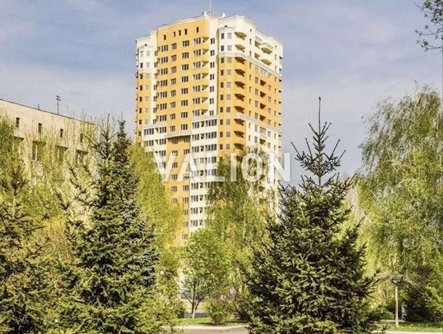 Продам 2-кімнатну квартиру з ремонтом вул. Генерала Шаповала, 20,