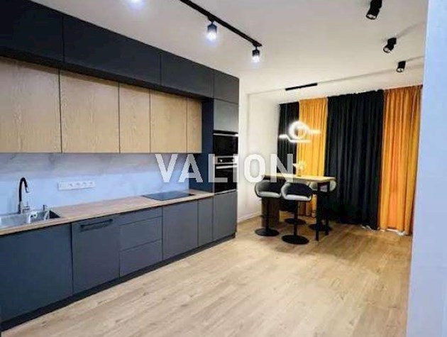 Продажа 1-к квартиры просп. Европейского Союза 41е