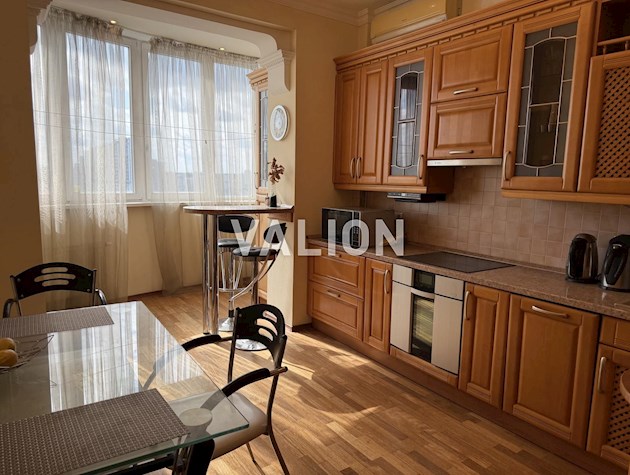 Продам 1-комн. 52 м² с ремонтом на Печерске Подвысоцкого 6в