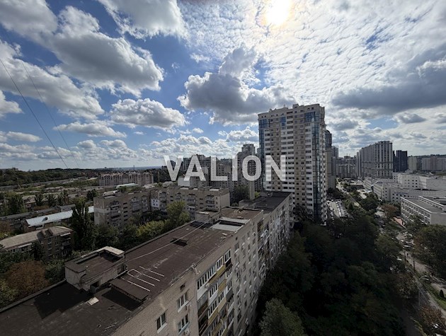 Продам 1-комн. 52 м² с ремонтом на Печерске Подвысоцкого 6в