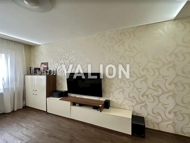 Продам 3-комнатную квартиру с ремонтом ул.Елизаветы Чавдар 28