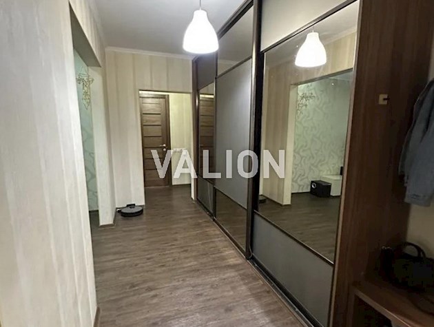 Продам 3-комнатную квартиру с ремонтом ул.Елизаветы Чавдар 28
