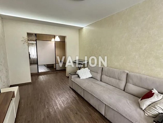 Продам 3-комнатную квартиру с ремонтом ул.Елизаветы Чавдар 28