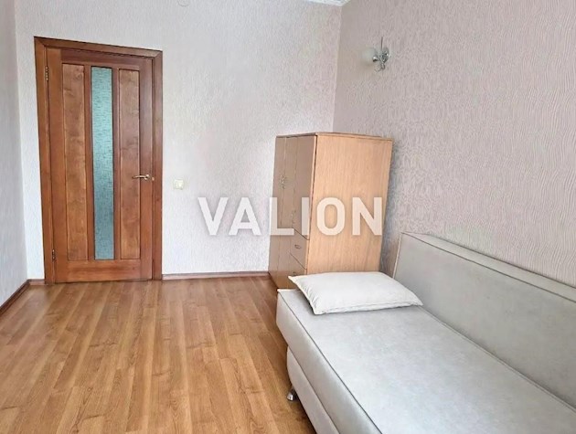 Продажа 3-комнатной квартиры с ремонтом ул.Кадетский Гай 3
