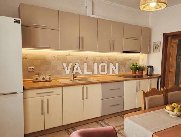 Продажа 3-комнатной квартиры с ремонтом ул.Кадетский Гай 3