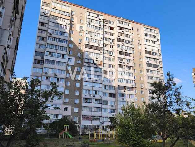 Продаж 2-кімнатної квартири на вул. Олійника 3, метро Харківська