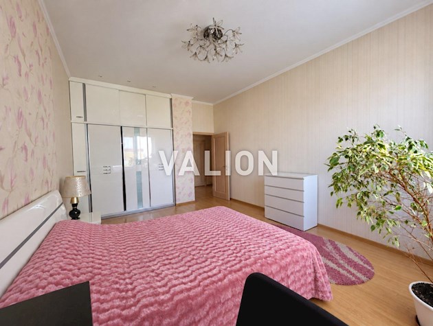 Продажа 2к квартиры 65м2 ул. Юрия Ильенко 12, Газ, Шевченковский район. м.Лукьяновка.