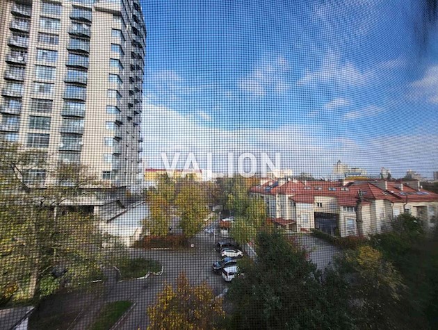 Продажа 2к квартиры 65м2 ул. Юрия Ильенко 12, Газ, Шевченковский район. м.Лукьяновка.