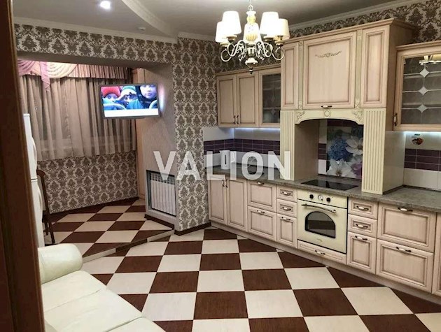 Продаж 1-к квартири вул. Академіка Булаховського 5б