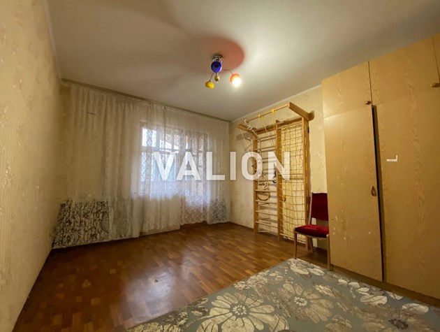 Продажа трехкомнатной квартиры, ул. Милославская, 23, Троещина.