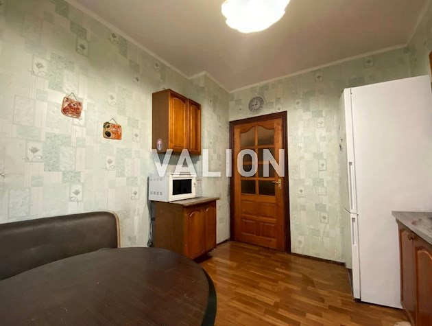 Продажа трехкомнатной квартиры, ул. Милославская, 23, Троещина.