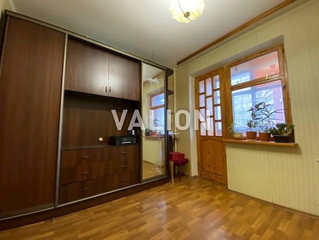 Продажа трехкомнатной квартиры, ул. Милославская, 23, Троещина.