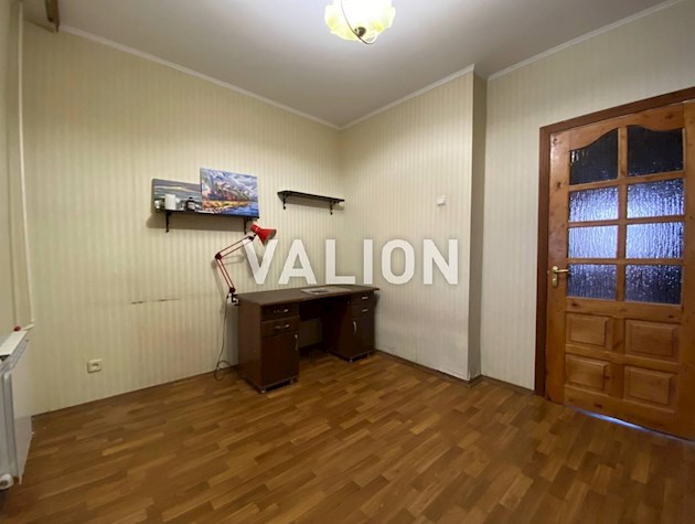 Продажа трехкомнатной квартиры, ул. Милославская, 23, Троещина.