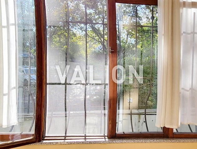 Продажа 2-комнатной квартиры, ул. Скоропадского (Льва Толстого), 27, царский дом, центр Киева