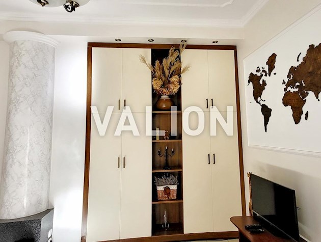 Продажа 2-комнатной квартиры, ул. Скоропадского (Льва Толстого), 27, царский дом, центр Киева