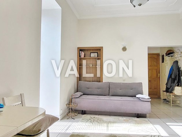 Продажа 2-комнатной квартиры, ул. Скоропадского (Льва Толстого), 27, царский дом, центр Киева
