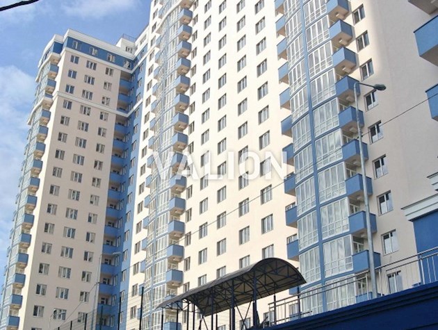 Продам 3-кімнатну квартиру з ремонтом вул.Кирило – Мефодіївська 2