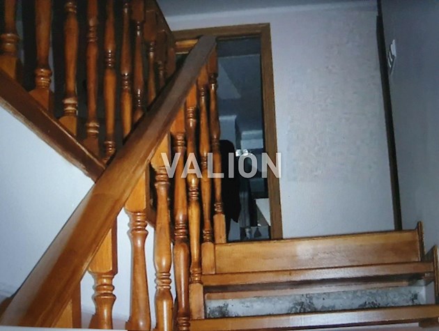 Продаж 6 кімнатної квартири, 2 рівні, ул.Гоголевская 27, історичний центр