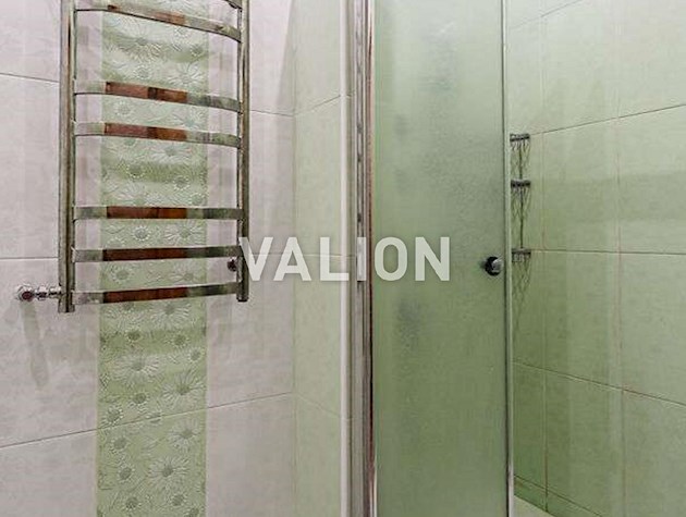 Продаж 4-кімнатної квартири на вул.Левка Лук’яненка, 21