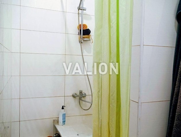 Продаж 2 кім. квартири по вул. Богдана Хмельницького 10а, центр, царський будинок.