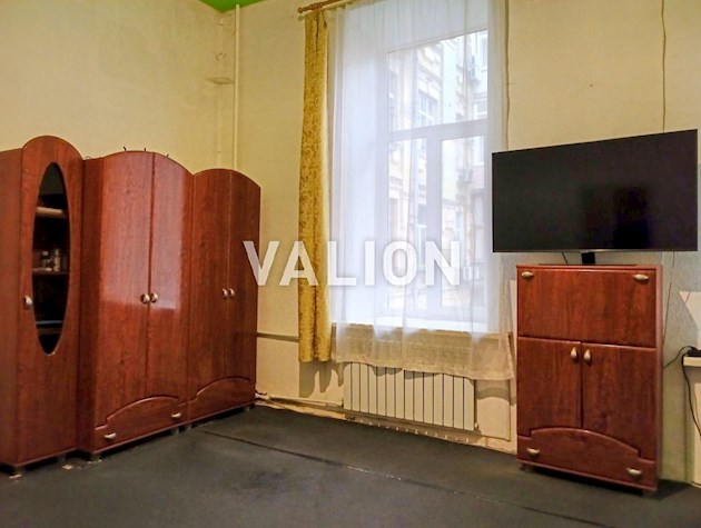 Продаж 2 кім. квартири по вул. Богдана Хмельницького 10а, центр, царський будинок.